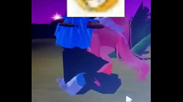 Sexo bem quente com uma gostosa sentando sem parar