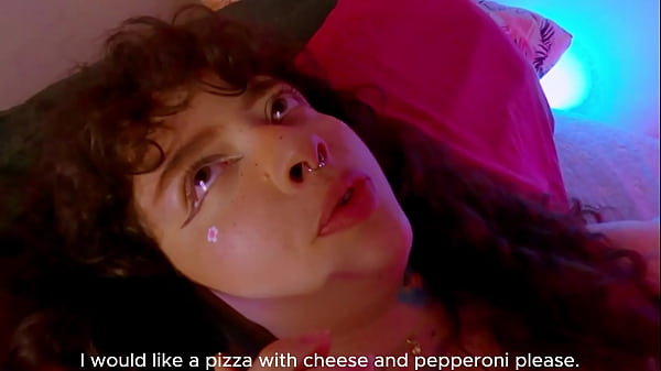 Pizza delivery man gets paid for delivery with sex