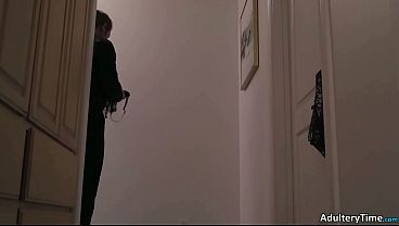 Nanny Kylie Rocket Seduces Married Man Jason Sarcinelli In Shower