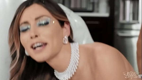 TRANS ANGELS - Korra Del Rio Can't Get Enough O...