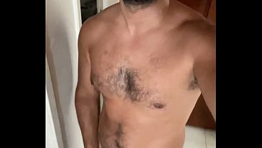 ESTA COM TES&Atilde;O E COLOQUEI O HOSPEDE PRA MAMAR MINHA PICA