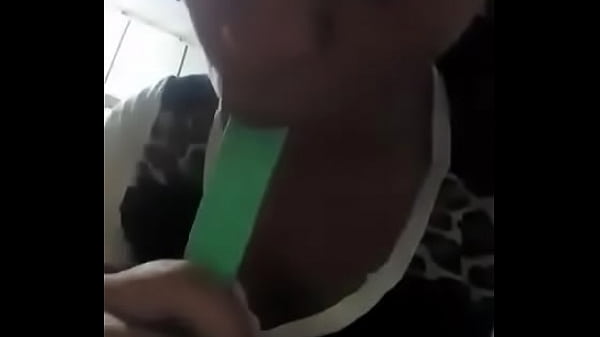 thumb chupando