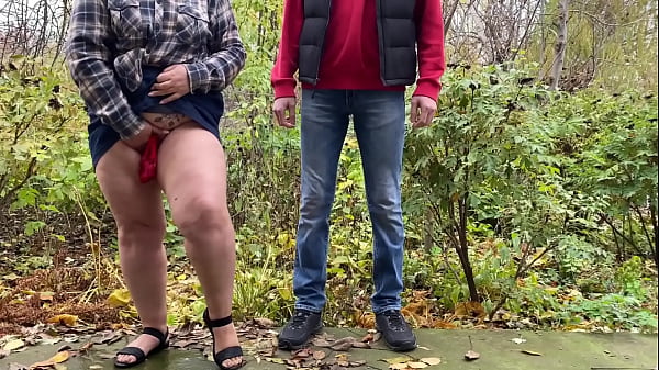 Mature stepmother attracts stepson's attention
