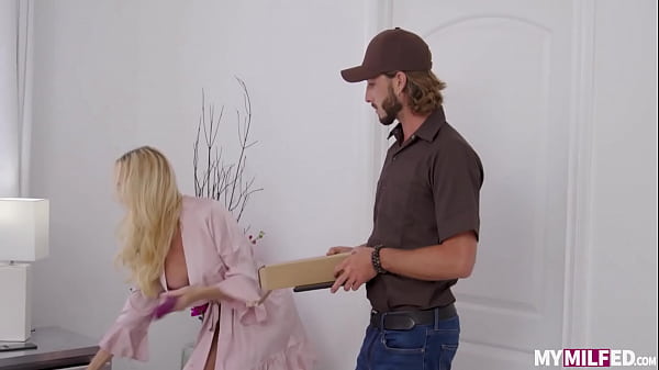 Download Video - Brandi Love Gets Special Delivery