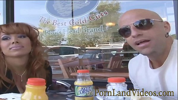hot redhead Sienna got a deep pussy massage