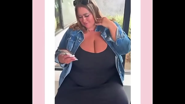 Off we go #losangeles #biggirls #plumper #bigbabe #bigbody #goddess #goddessworship #amazonbody #giantwoman