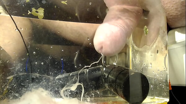 Download Video - Estim Cumshot under Water