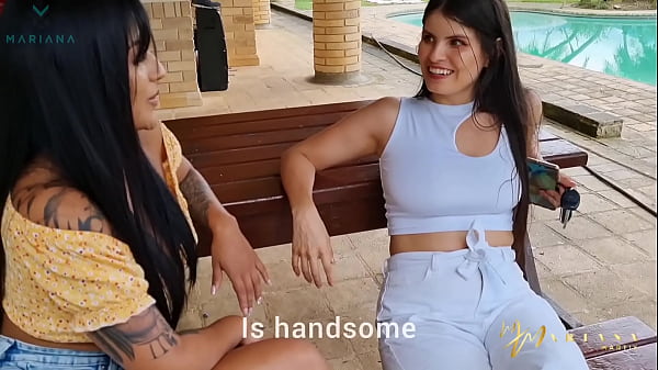 Download Video - Amigas cachondas se follan al Jardinero - Mariana Martix