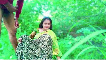 Village girl outdoor fun, step brother fucks step sister, village girl went to the farm with her step brother and fucked him with Hindi audio