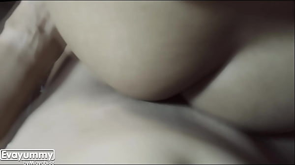 Fucking a student's wife, taking it out and putting it in a skirt, moaning