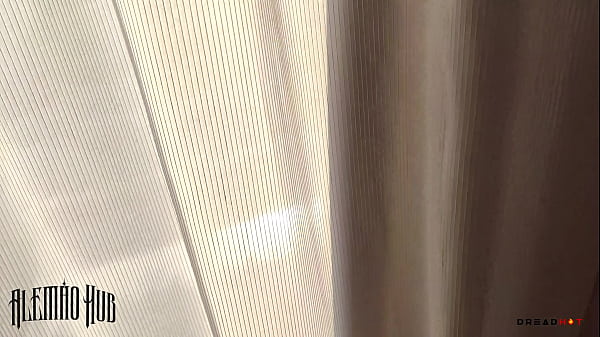 Acordei a Dread Hot da melhor forma, com pica dura pronta de caf&eacute; da manha