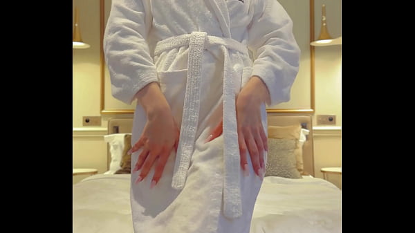 Horny Blonde Greta Foss's Wild & Wet Solo Session!