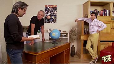 18 year old practices for final exam with old & young double penetration orgy revision.