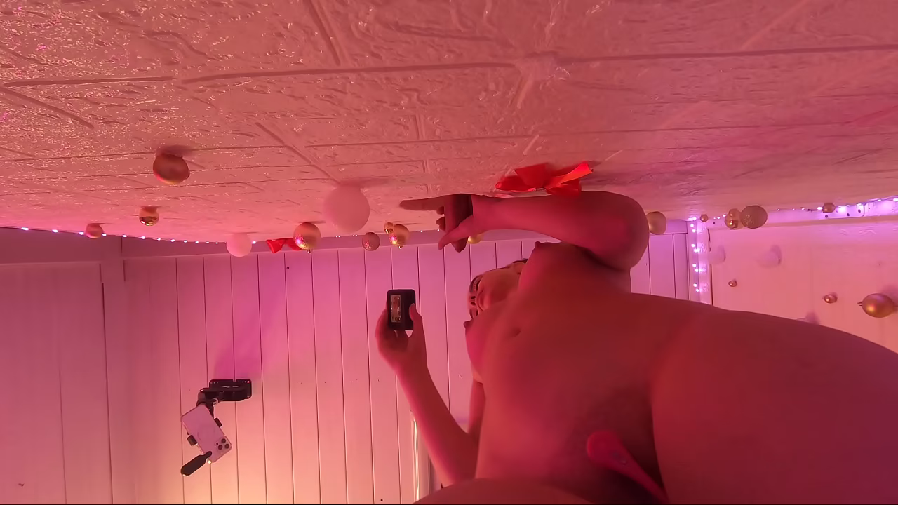 Dick chasing Sheer MisssVikki