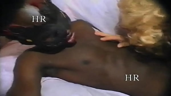 Italian pornography 90s - The exclusive video #7 - Stories of Italian housewives!
