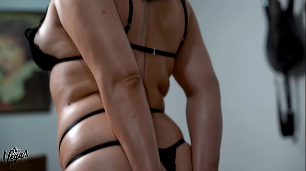 Oil, Betrayal & Twerking Revenge: Two Vixens Take Control