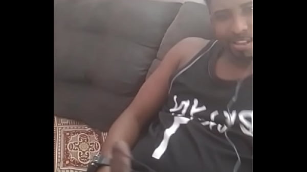 PORNO ACTOR FROM RIO DE JANEIRO NEGÃO PIROCUDO MAKING ATTENDMENTS VIA WHATSAPP VIDEO CALL WITH CROA HOSTOSA