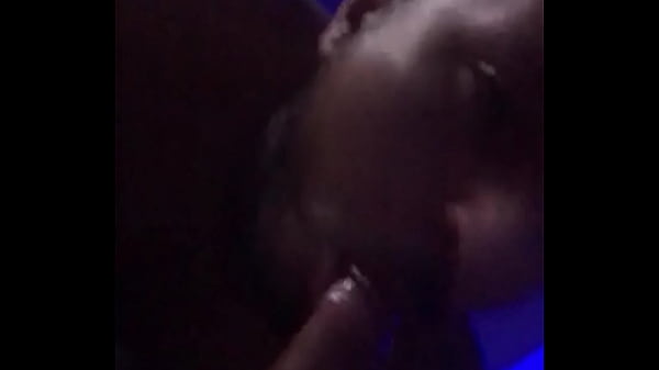 Download Video - Chupando o pau do pai do meu amigo