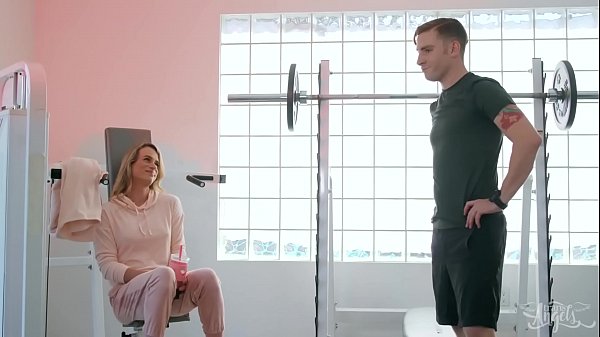 Small tit Blonde TS (Nikki Vicious) Sucks cock At The Gym - Transangels