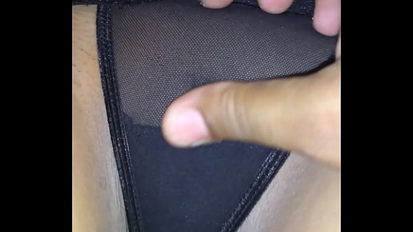 Download Video - Reci&eacute;n depiladita para recibir verga en el intercambio creen que le guste al corneador&quest;