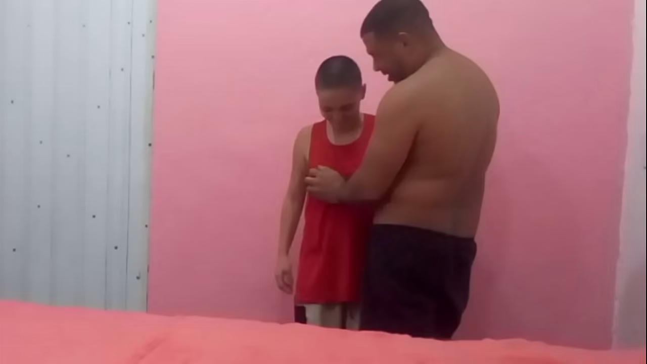 Leo Ogro sempre me faz voltar ao modo de f&aacute_brica.