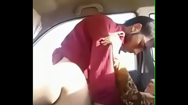 Download Video - Super hot girl blowjob in car