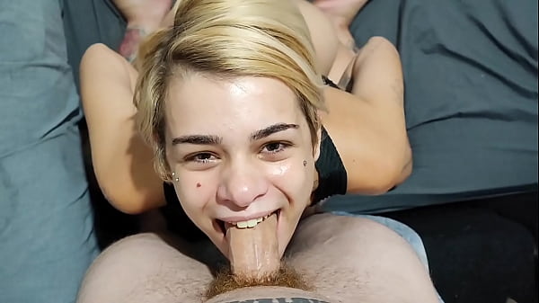 The slut from Russah sucked my dick and gave me her ass in the fur