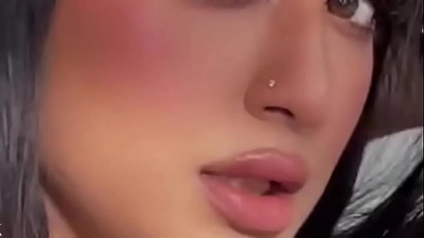 Sesso Con Bellissime Ragazze Sexy - Bellissime Labbra Rosse E Succose. Lavoro Manuale