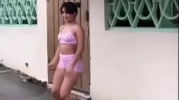 Nena dancing 01