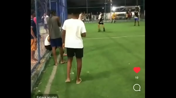 Bitos comendo o cuzin do adversário