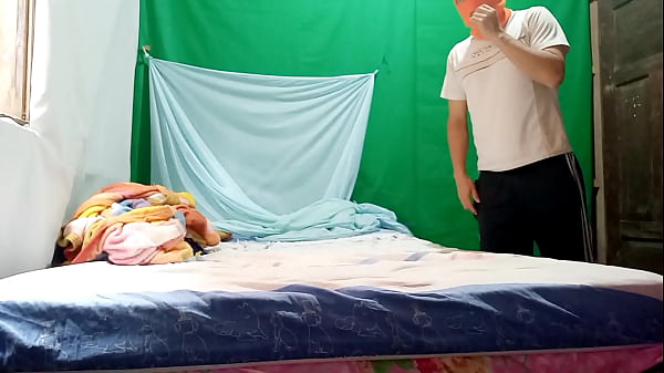 Saritacoketa - mi padrastro esta de compras!! ven te invito para divertirnos... hagamos una pijamada con mascaras y pongamonos sucios - PORNO REAL CASERO