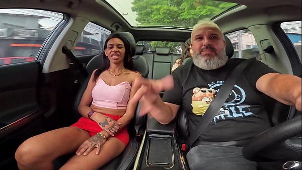 A hot milf gets on the ride and promises to give her ass - Nany Braga