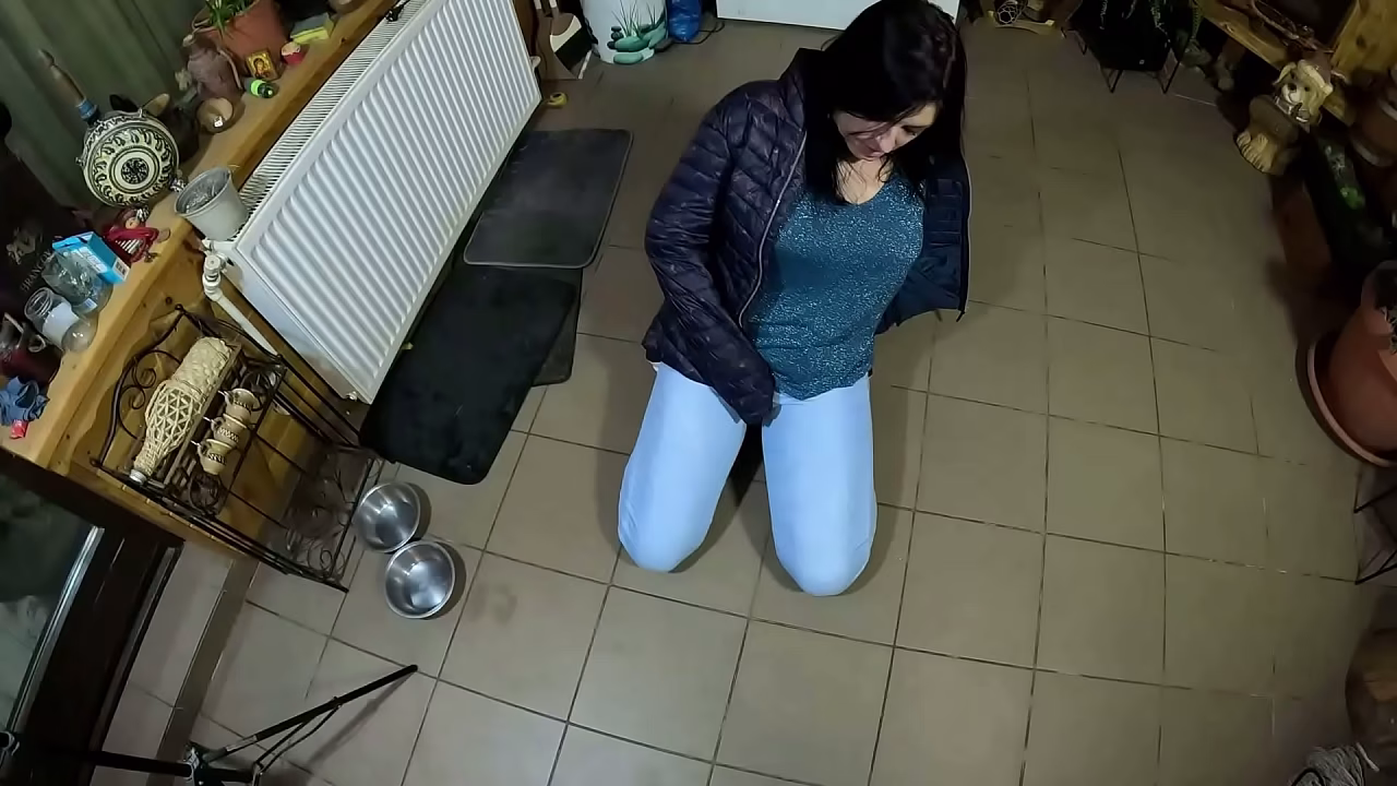 Cameltoe MILF Twerks in Jeans &ndash_ Blowjob &amp_ Cum All Over My Puffy Jacket 334