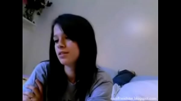 watch ella in webcam