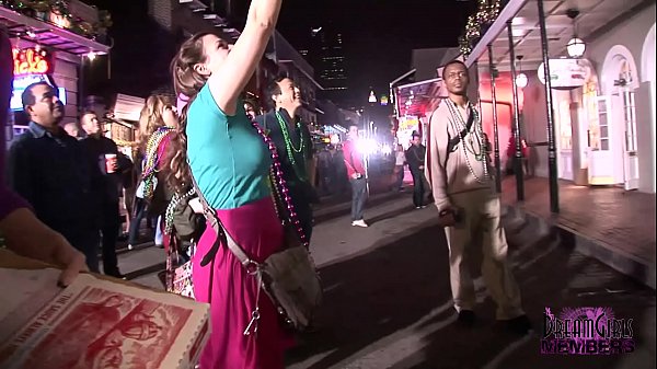 Exhibitionist Wives & Girlfriends Show It All At Mardi Gras