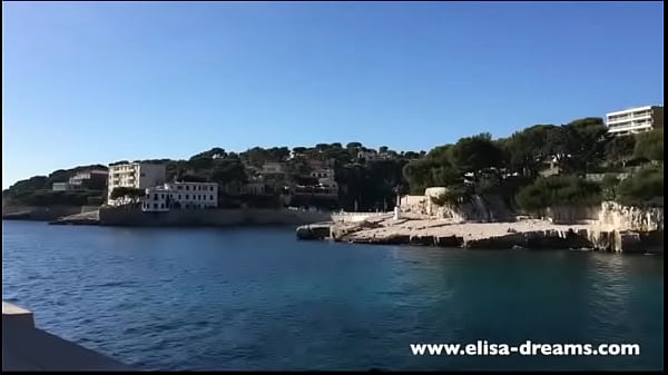 Flashing my pussy in public in Cassis
