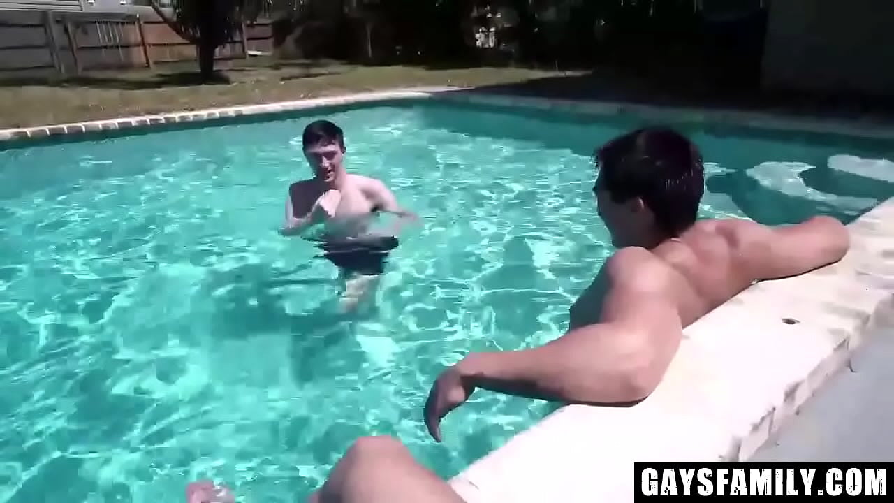 Hermanastro caliente tiene trío junto a la piscina
                     anal cumshot teen hardcore blowjob bj young threesome family brother bro twink bi bareback taboo big dick bubble butt ass fuck step brother step family muchos negros