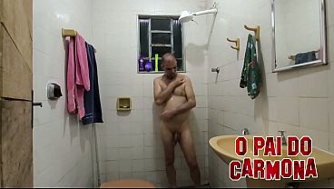 Feeling horny in this heat, wanna take a shower?