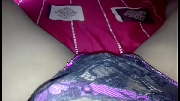 Download Video - Kimberly con una peque&ntilde;a erecci&oacute;n en la ma&ntilde;ana mi cl&iacute;toris de travesti