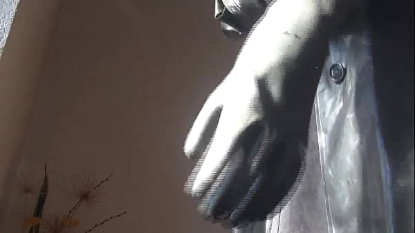 thumb brokenbitch im gasmask and rubbermac bermac