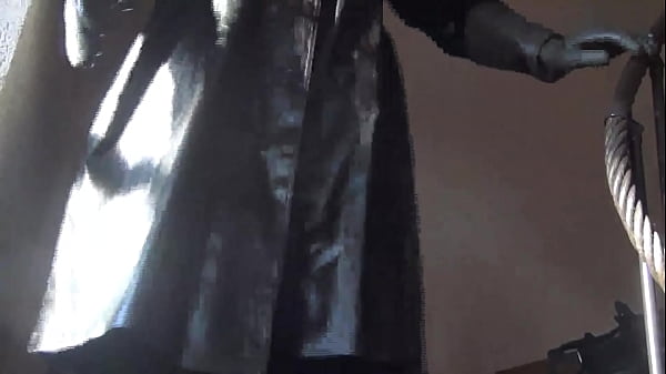 thumb brokenbitch im gasmask and rubbermac bermac