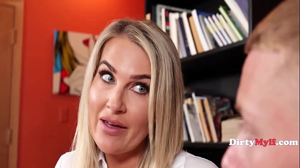 Experienced Teacher Seduces Her Innocent College Boy