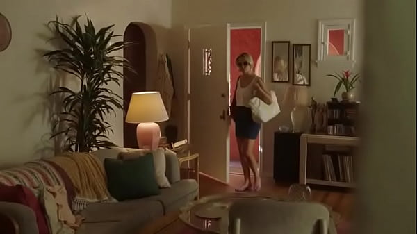 Sex scenes from series translated to arabic - The Deuce.S03.E06
