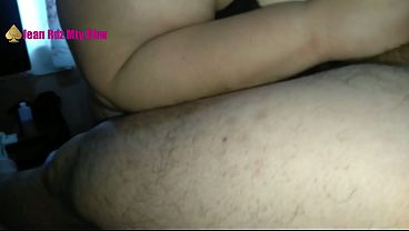 巨乳のBBW、ジーン・ロドリゲスと彼女のジムのコーチ。彼は彼女にディープなフェラチオをし、中に射精するまで激しくファックする。
