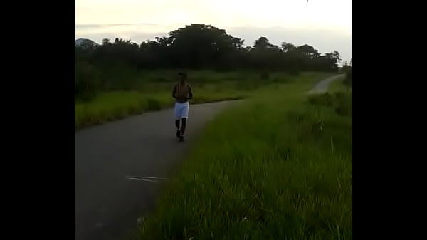 Flagra leke pau duro estrada bulge