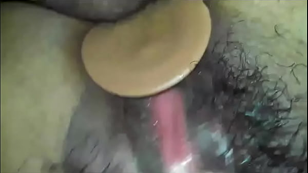 Download Video - Gozando con su juguete y verga