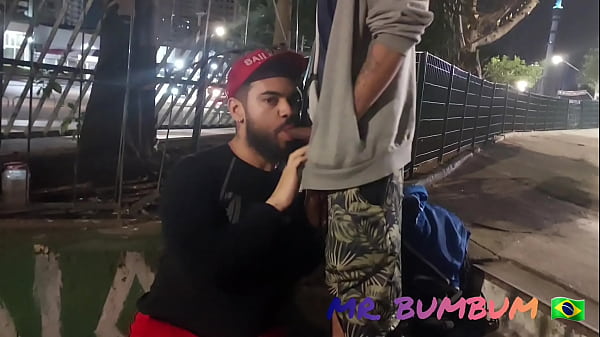 Download Video - Cafu&ccedil;u F1 entra na putaria com uma puta rabuda e um leke de bobeira &lpar;completo no RED E SUBSCRI&Ccedil;&Atilde;O&rpar;