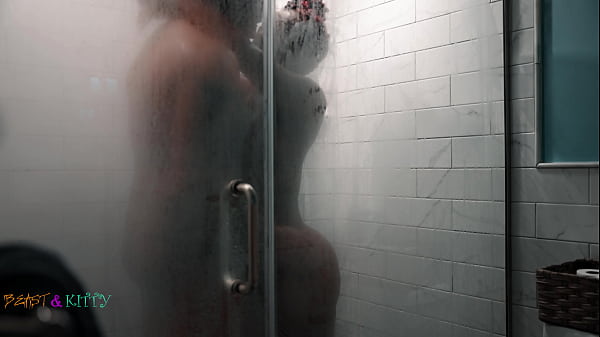 Download Video - The UPS girl knows how to handle a package Ft You Love Cece