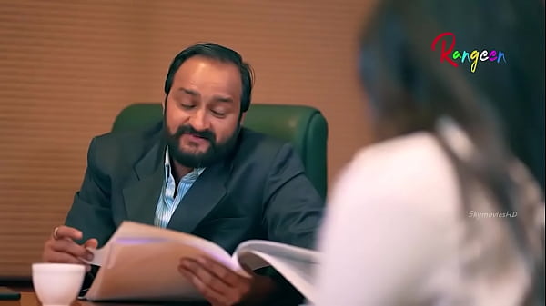 Download Video - Boss Ne Mari Gand Office Mein Sex XXX