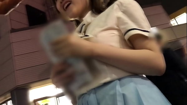 【天然jカップ】奇跡の爆乳アイドルとの極秘密会。2連続ハメで中出し&顔射 1